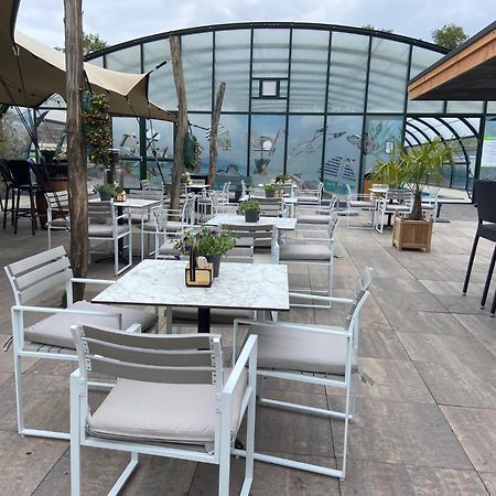 Kindvriendelijk Luxe Chalet In De Bossen Met Prive Sauna Harderwijk Esterno foto